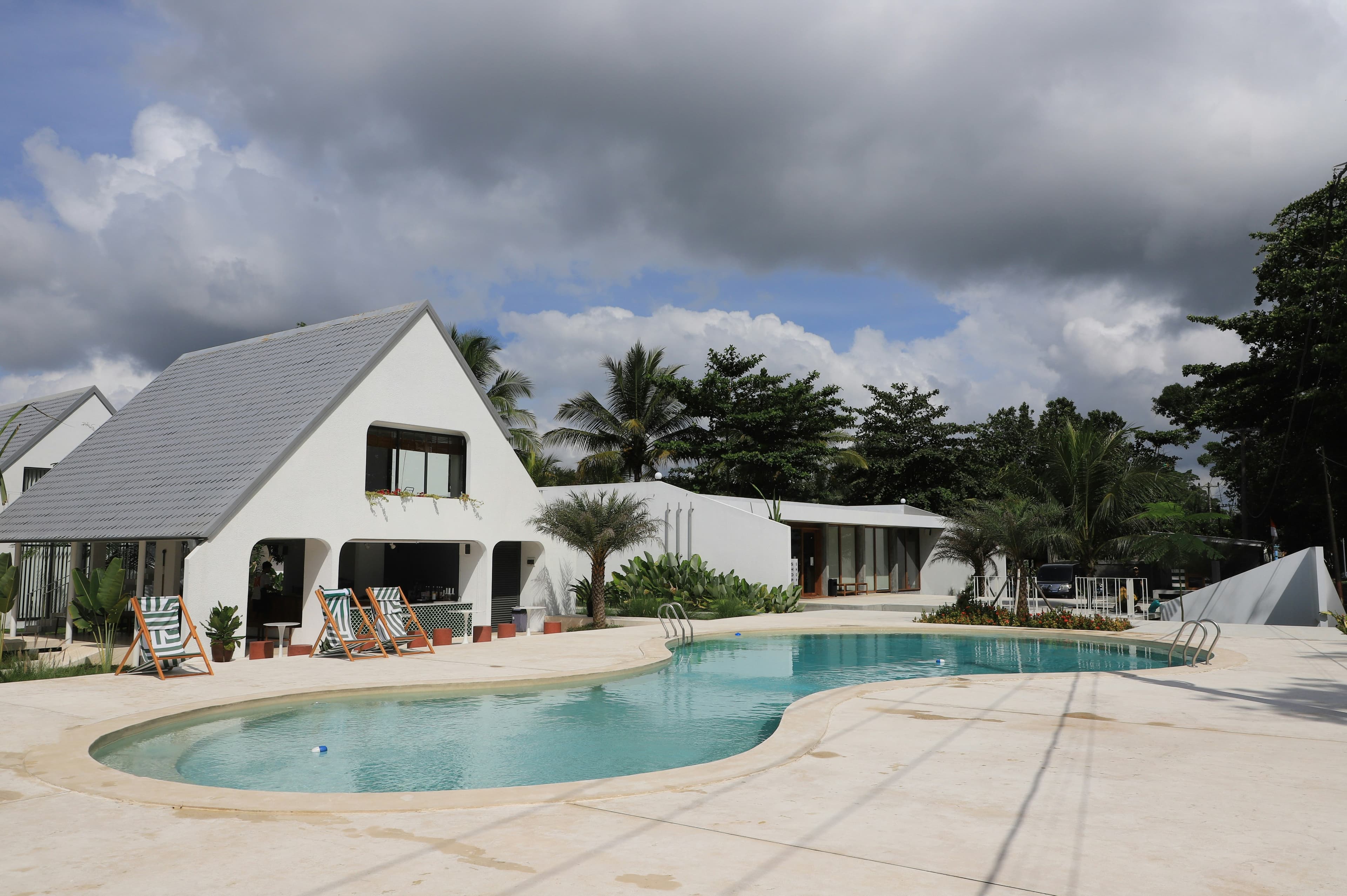 Villa moderne avec piscine — Almadies, Dakar